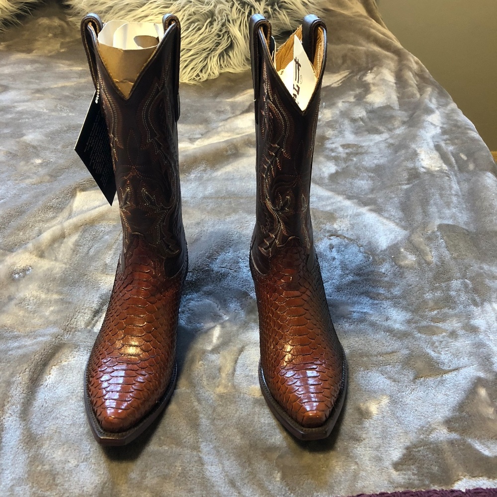 Snakeskin, Leather and Stitched Cowboy boots